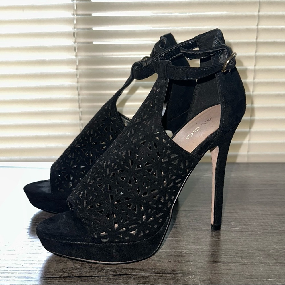Aldo Vizzola‎ Black Perforated Faux Suede Open Toe Platform 5" Heel Shoes Size 7